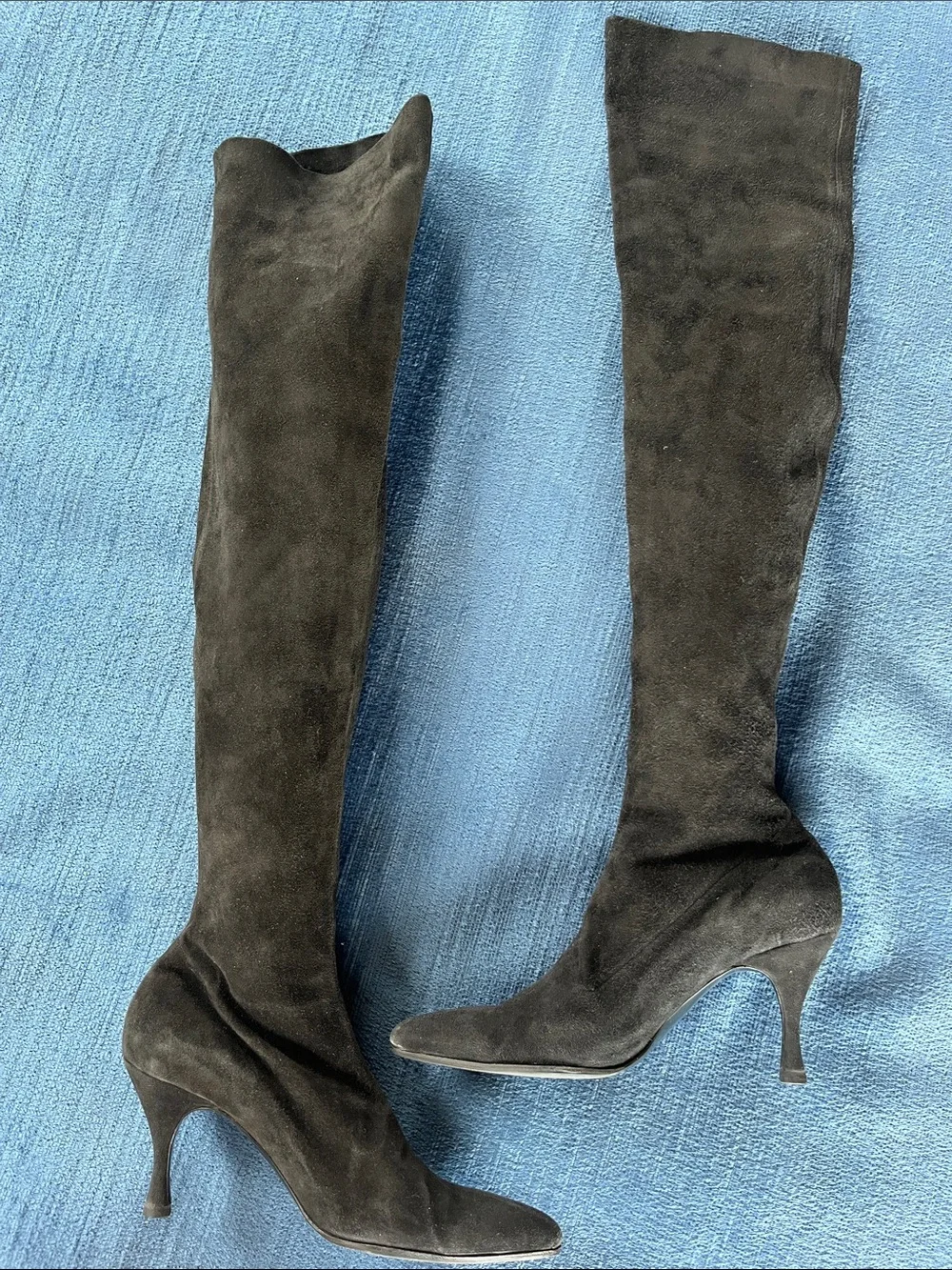Stephane Kelian-Paris suede lambskin stretch Over-the-Knee pull-on. Size 9  sigh